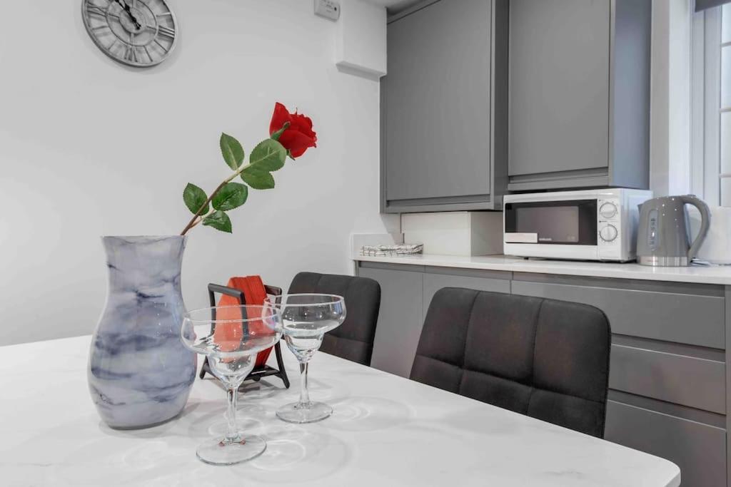 Holiday Home Sleep 8 Central London 9Elms エクステリア 写真